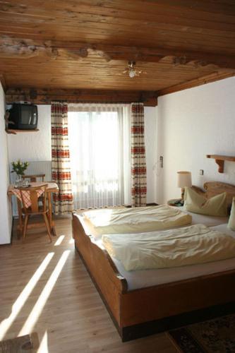 Hotel Negele Hohenfurch Extérieur photo