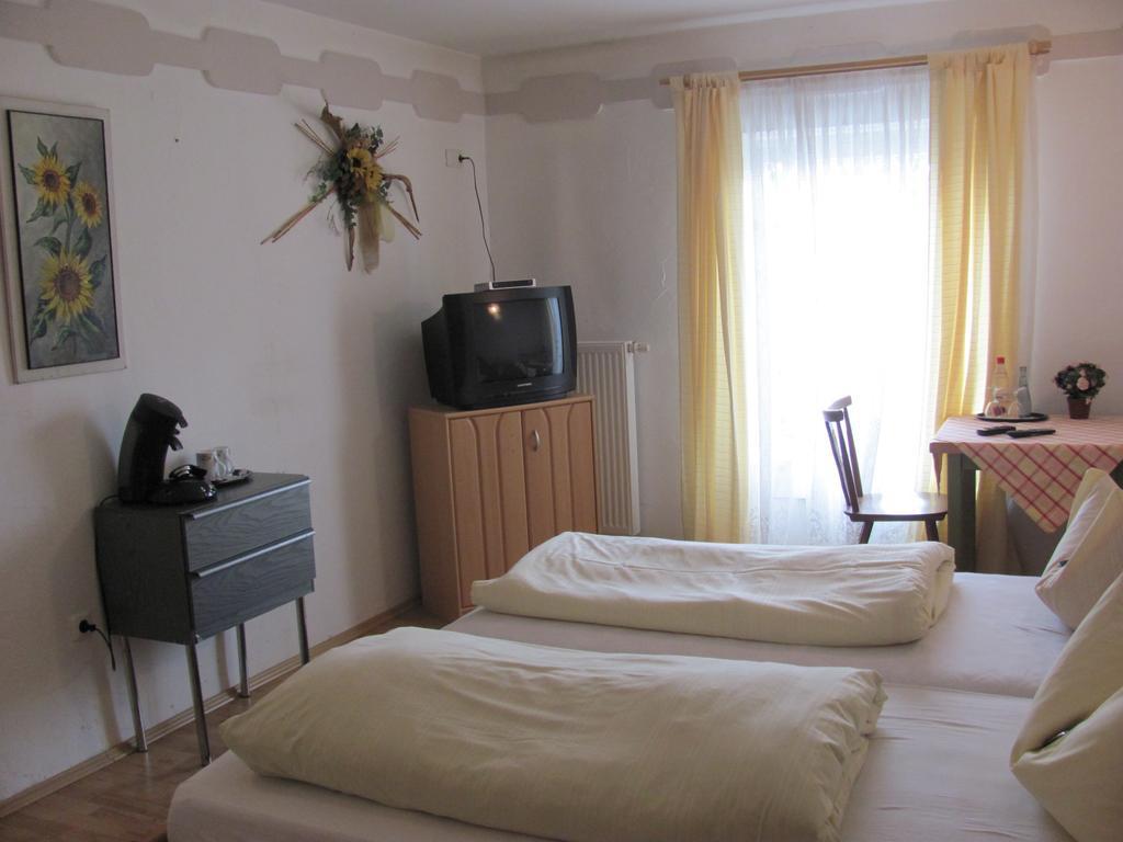 Hotel Negele Hohenfurch Extérieur photo